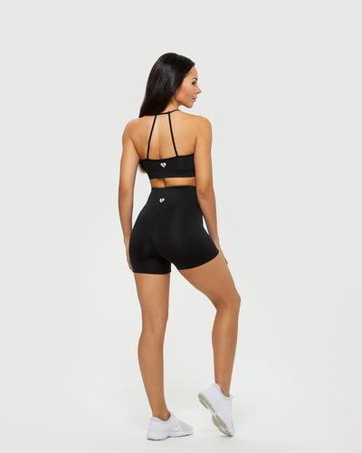 Essential Shorts - Black