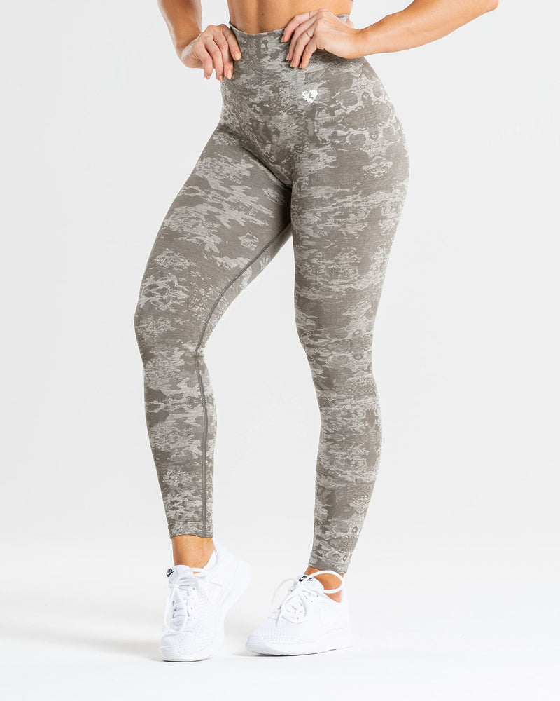 Love & Other Things Gym seamless camo leggings in light green