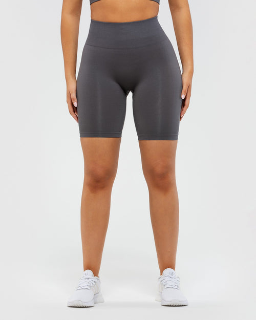 Define Scrunch Seamless Shorts - Graphite