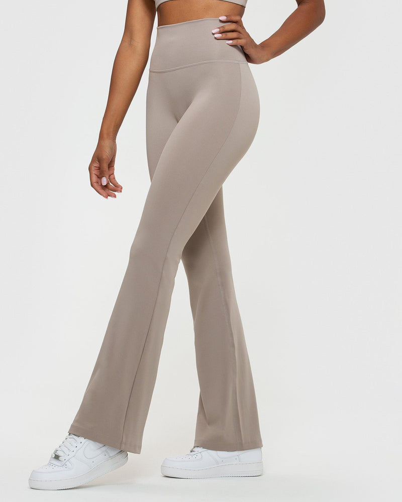NEW IN: Define Seamless Flare Tights - I Can I Will