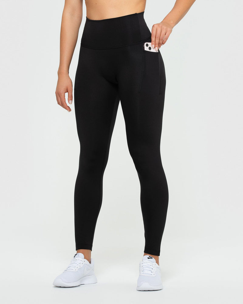 Signature Crop Legging with pockets (black) - S for Pilates
